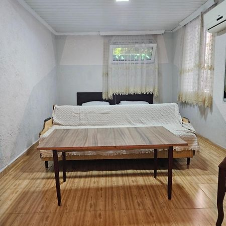 Guest House 2 Floor Batumi Ngoại thất bức ảnh