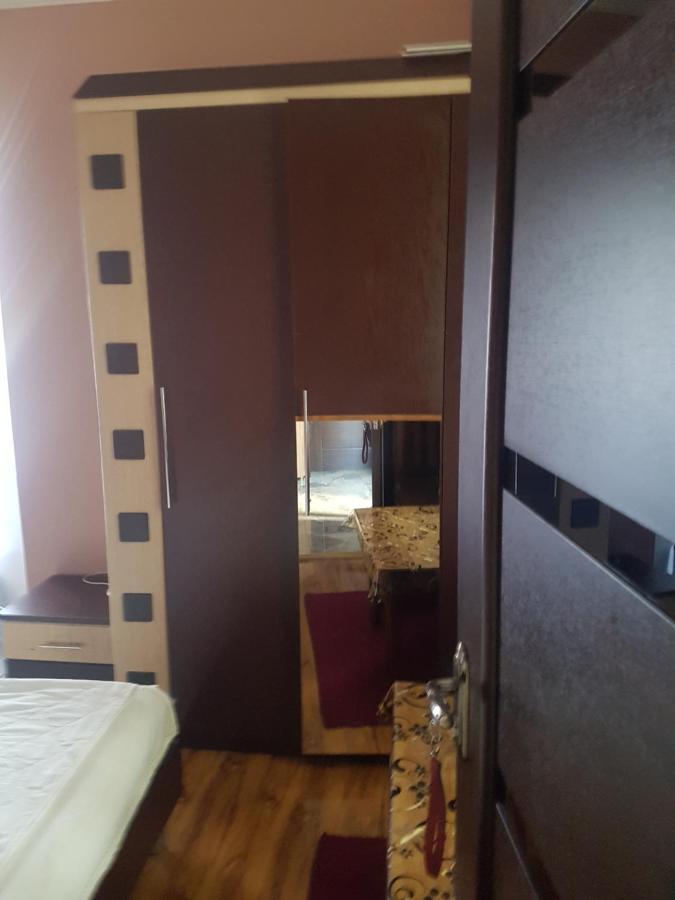 Guest House 2 Floor Batumi Ngoại thất bức ảnh