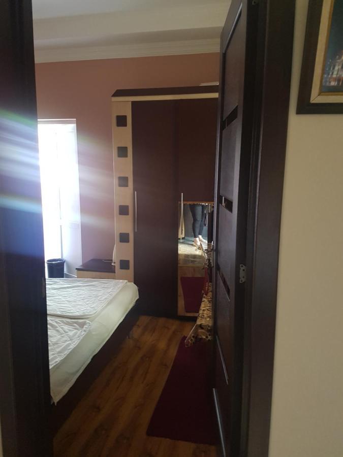Guest House 2 Floor Batumi Ngoại thất bức ảnh