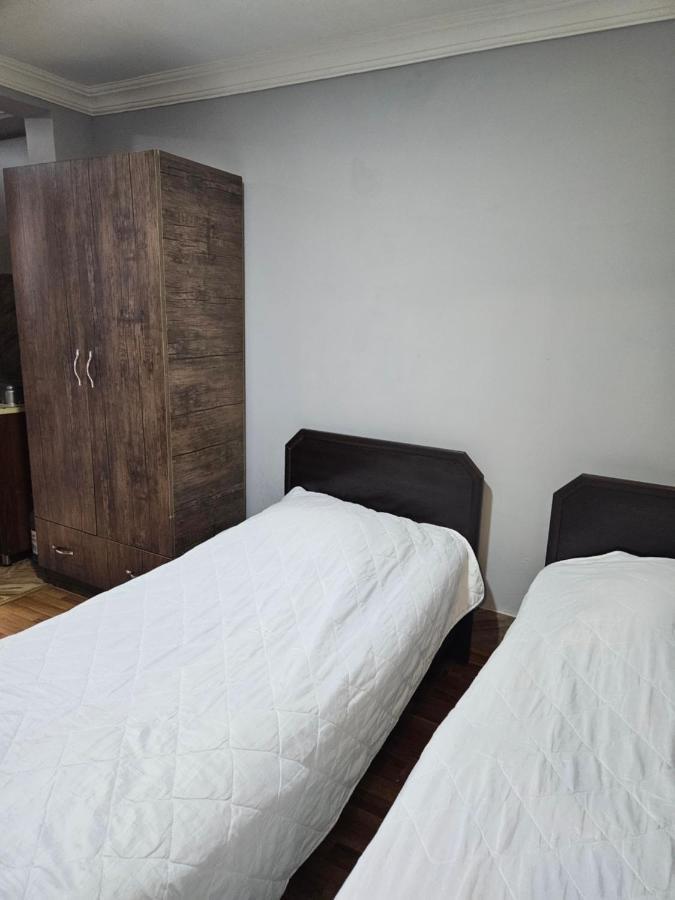 Guest House 2 Floor Batumi Ngoại thất bức ảnh