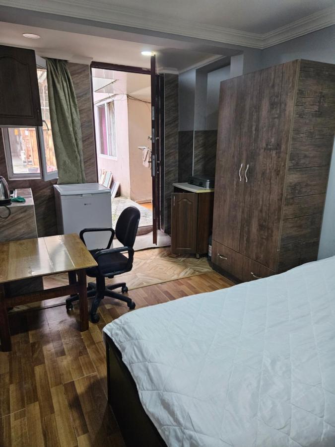 Guest House 2 Floor Batumi Ngoại thất bức ảnh