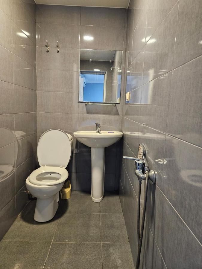 Guest House 2 Floor Batumi Ngoại thất bức ảnh