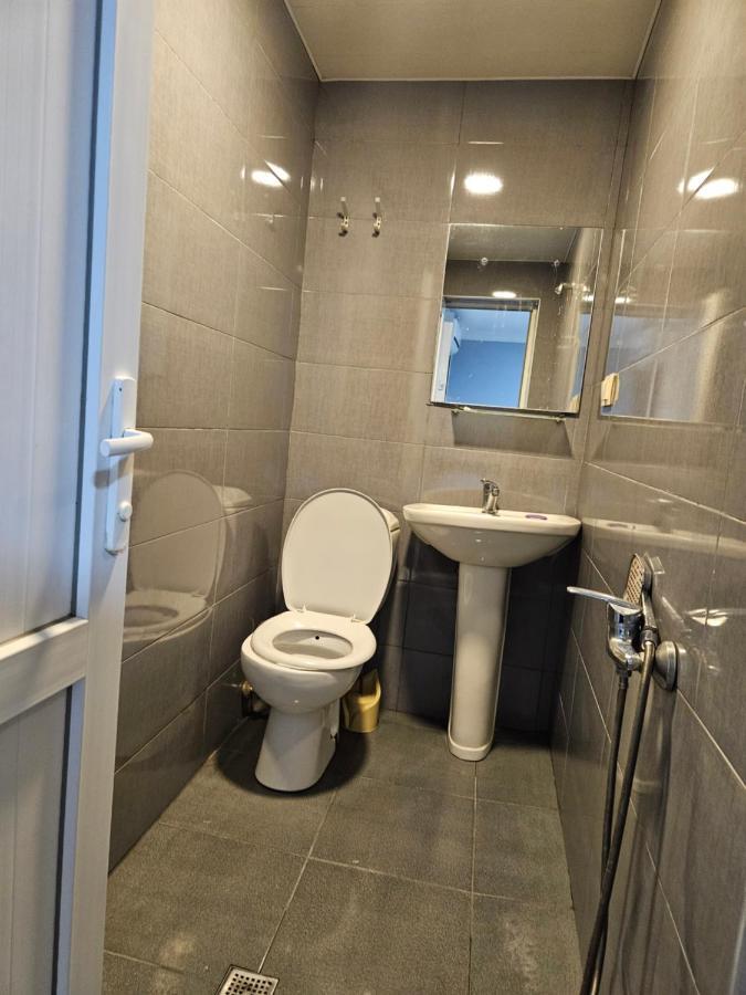 Guest House 2 Floor Batumi Ngoại thất bức ảnh