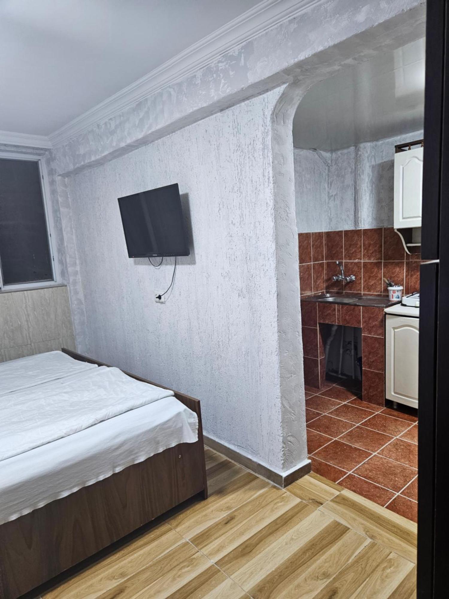 Guest House 2 Floor Batumi Ngoại thất bức ảnh