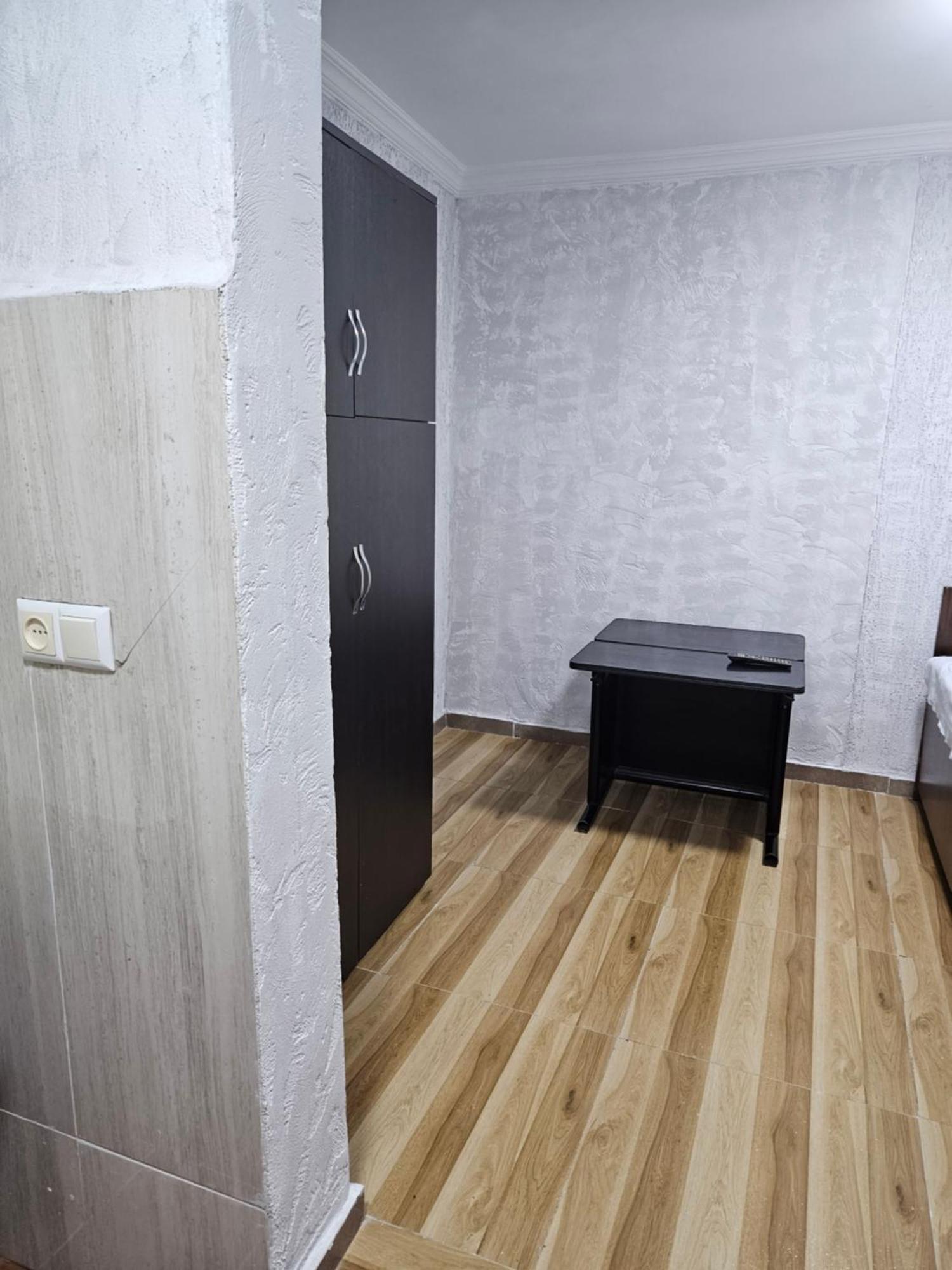 Guest House 2 Floor Batumi Ngoại thất bức ảnh