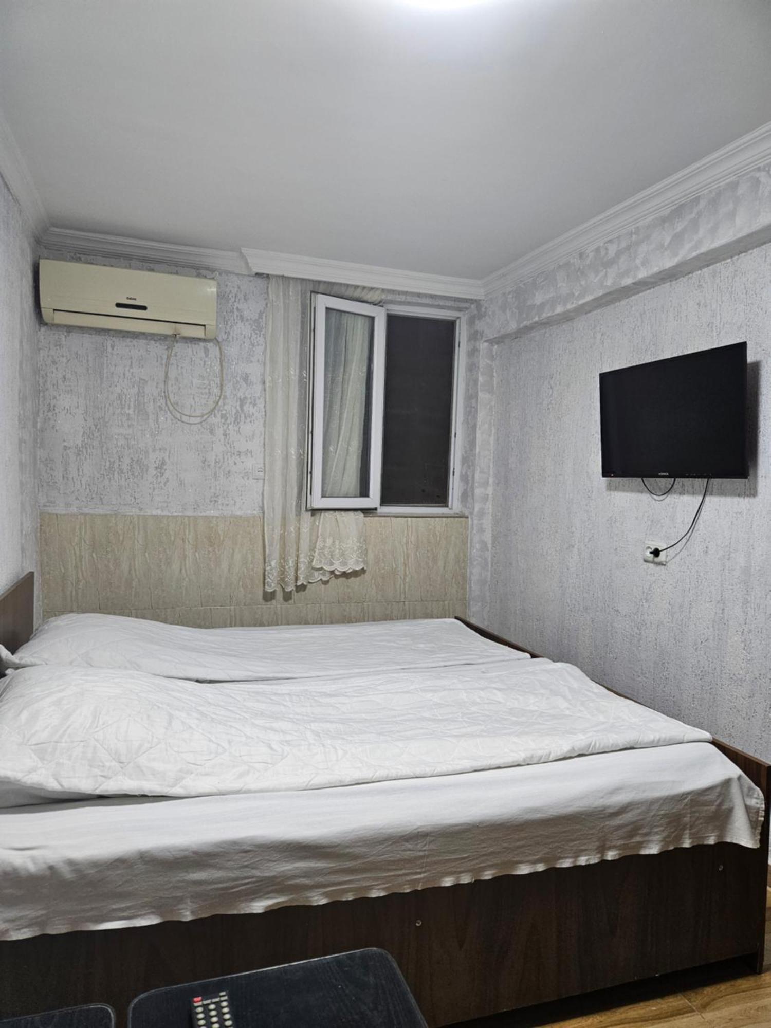 Guest House 2 Floor Batumi Ngoại thất bức ảnh