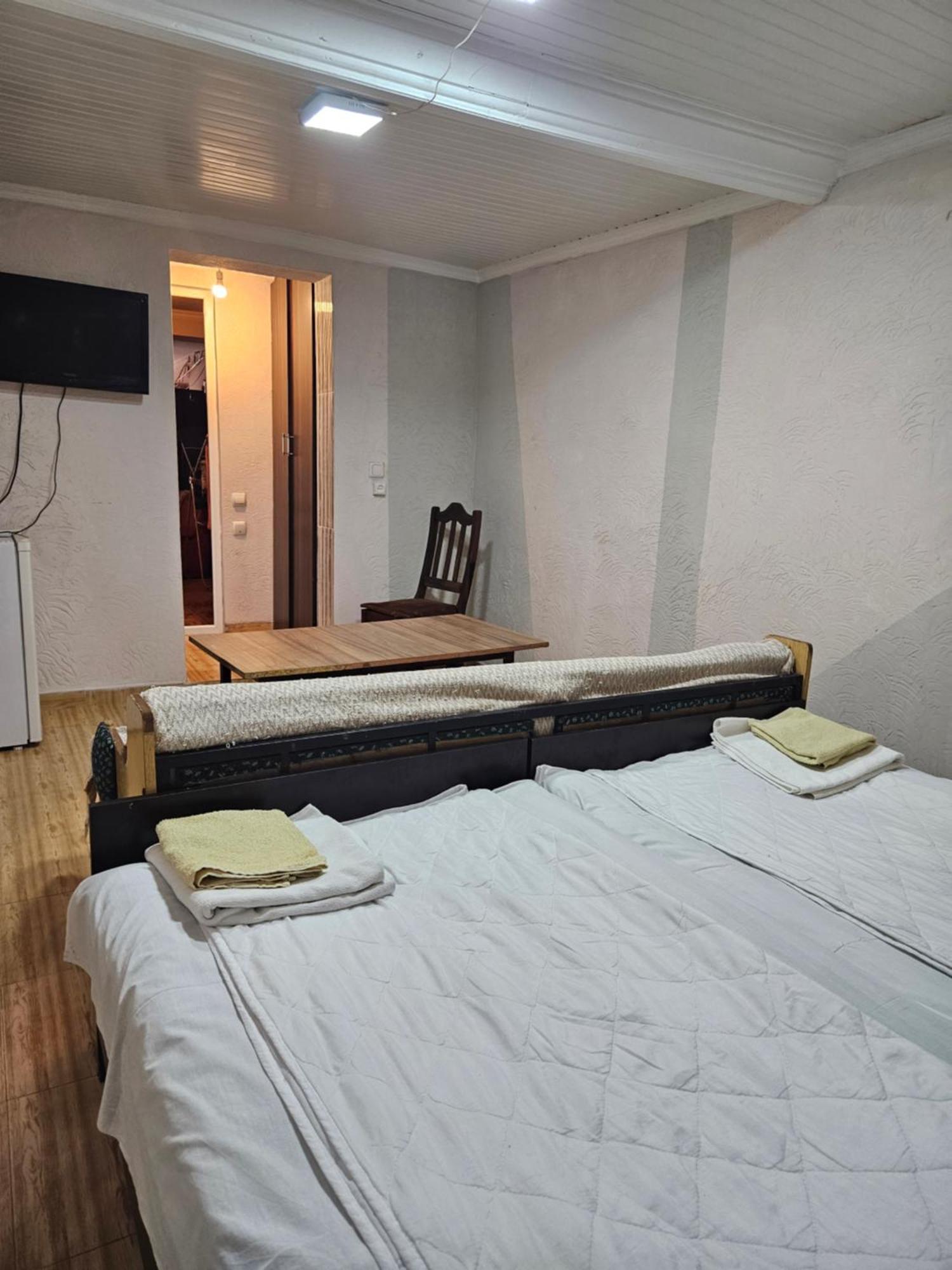 Guest House 2 Floor Batumi Ngoại thất bức ảnh